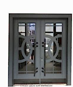 villa kapısı